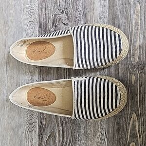 Kim Rogers Striped Slip-On Flats Shoes Size 8‎